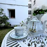 El Jardin De Vetusta * Oviedo