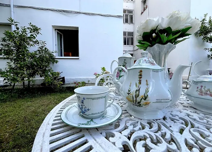 El Jardin De Vetusta * Oviedo